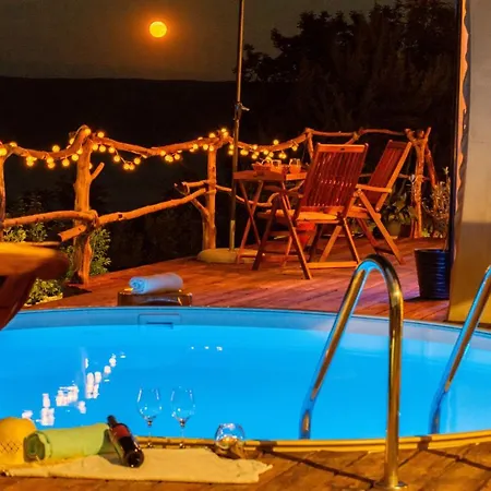 Luxury tent Glamping Bellamia